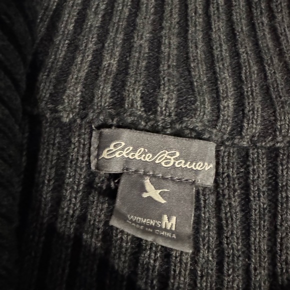 ⭐️ Eddie Bauer Women’s zip up cardinal size medium - Picture 4 of 5